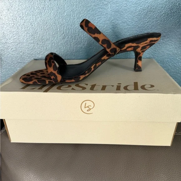 Women's Leopard Print Strappy Kitten Heel Sandals - Brown/Black Size 11 - Picture 2 of 6